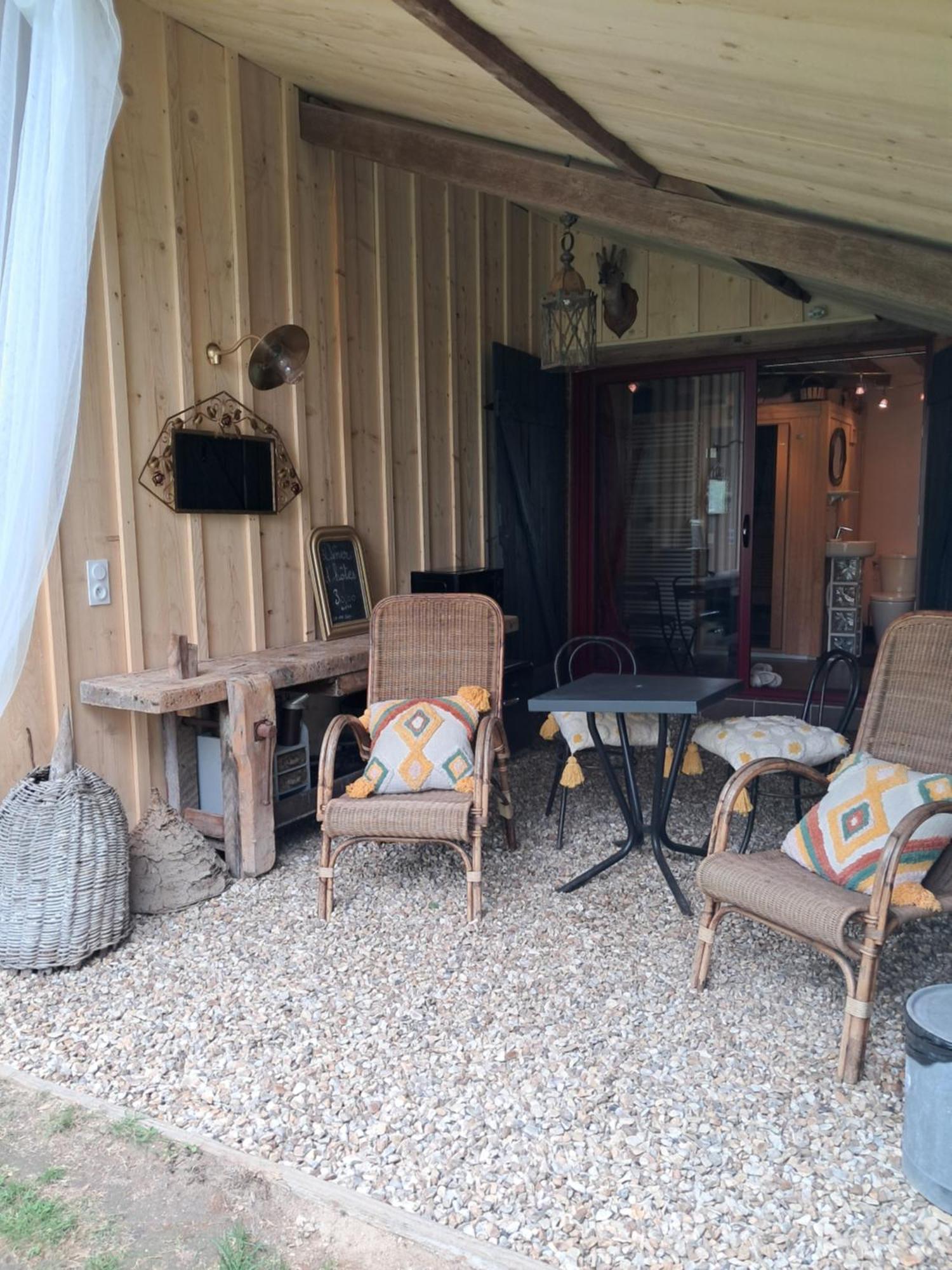 Le Buisson De La Gariole Bed & Breakfast Aubigny-sur-Nere Bilik gambar